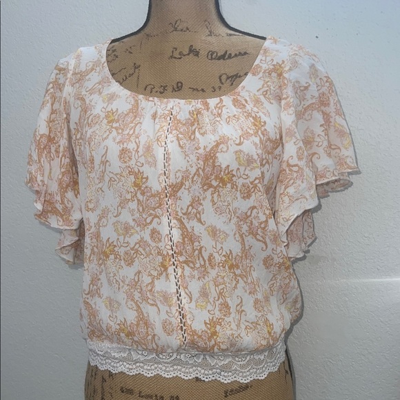 Free People Tops - Free People Ruffled blouse